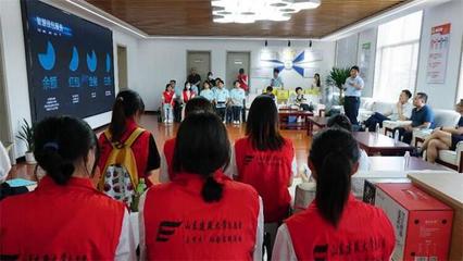 山東建筑大學“大學生農民經紀人”實踐團隊赴費縣開展暑期社會實踐與設備出租服務